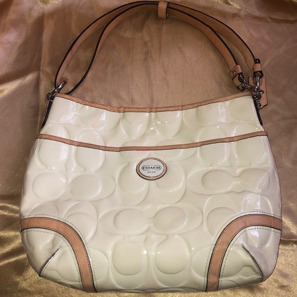 Coach Handbags - Coach patent leather hobo bag